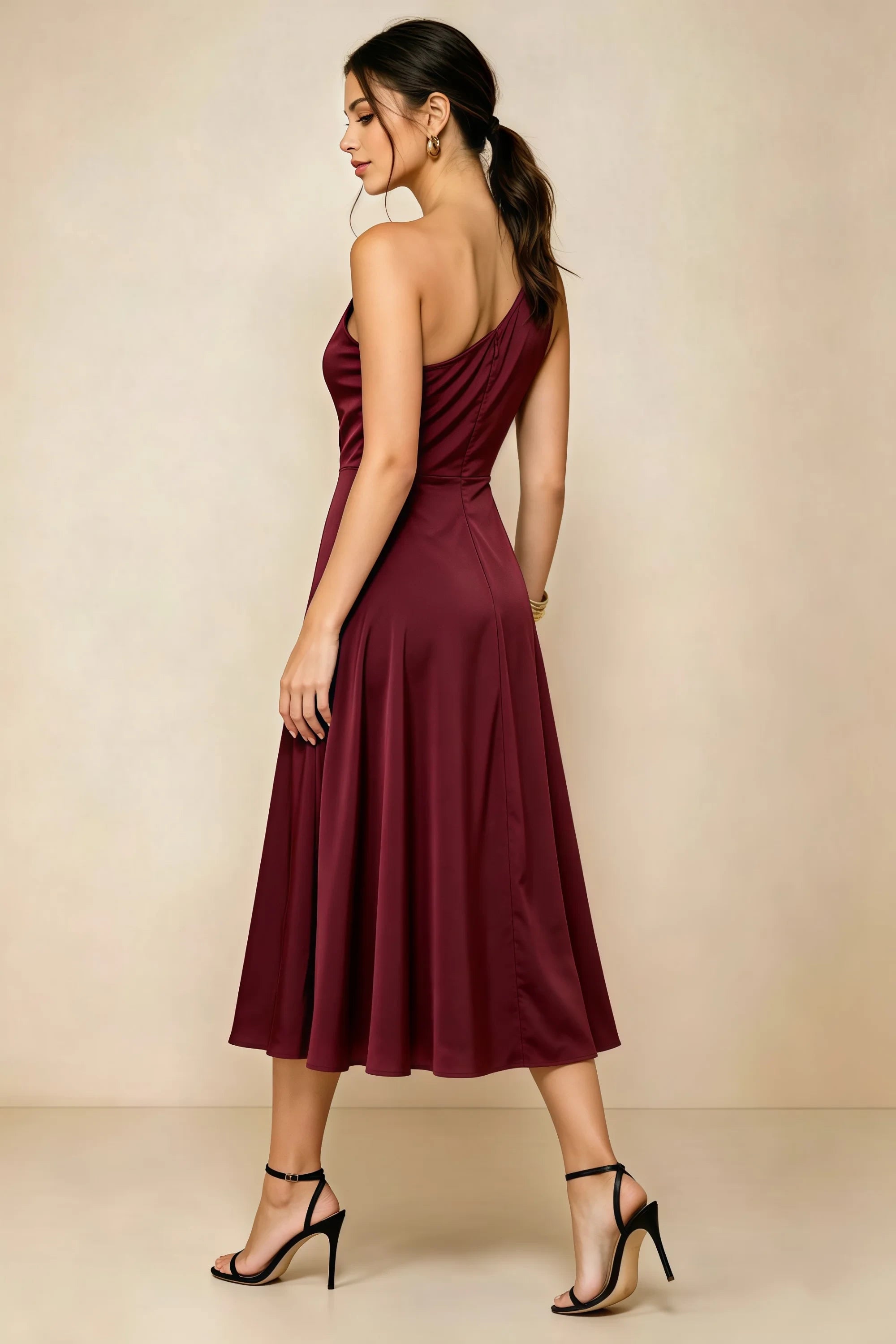 Alexa Wine Satin One Shoulder Midi Dress with Slit Imagen secundaria del producto