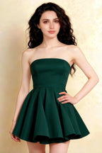 LVLVS Emerald Green Bandeau Dress Close Up - Elegant Sleeveless Classy & Semi-Formal Mini Dress for Women