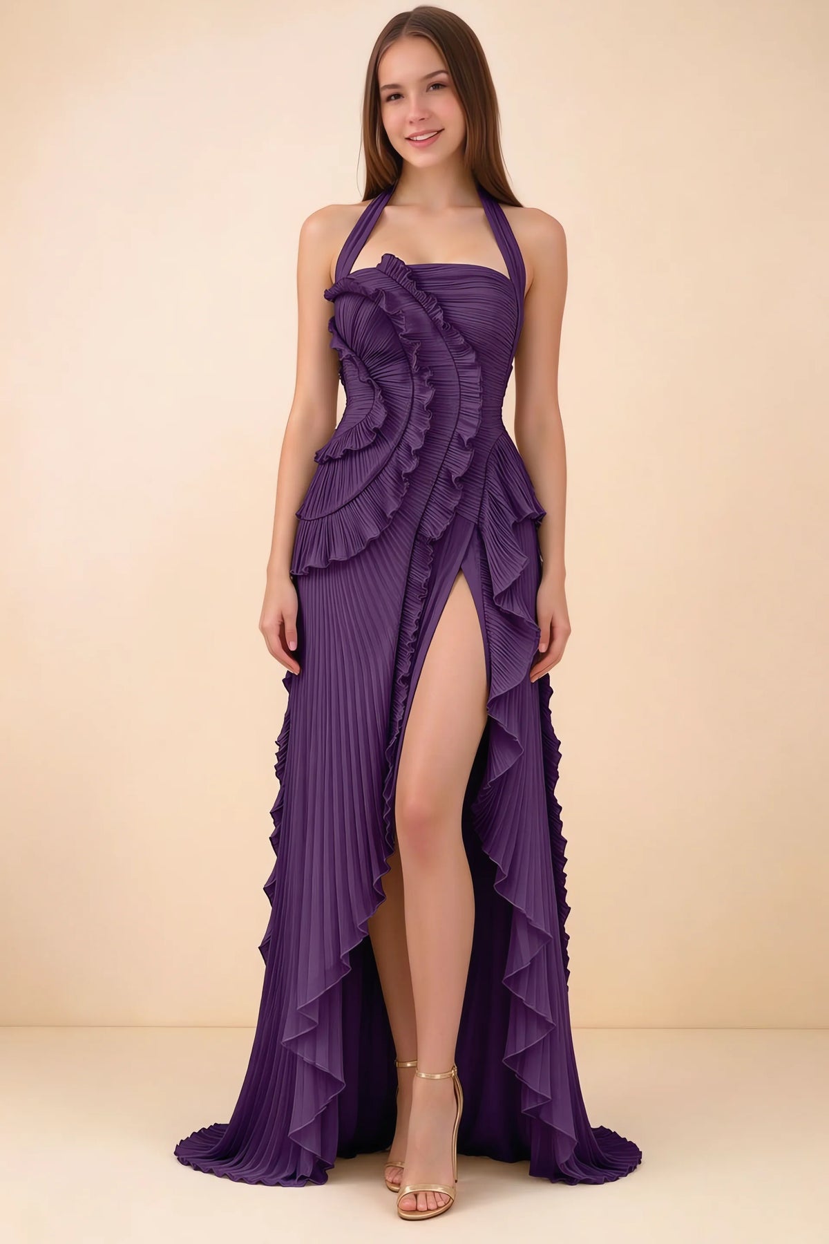 Vestido largo Celeste color uva con cuello halter, volantes plisados y abertura alta