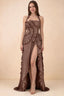 Vestido largo Celeste Mocha plisado con volantes, cuello halter y abertura alta