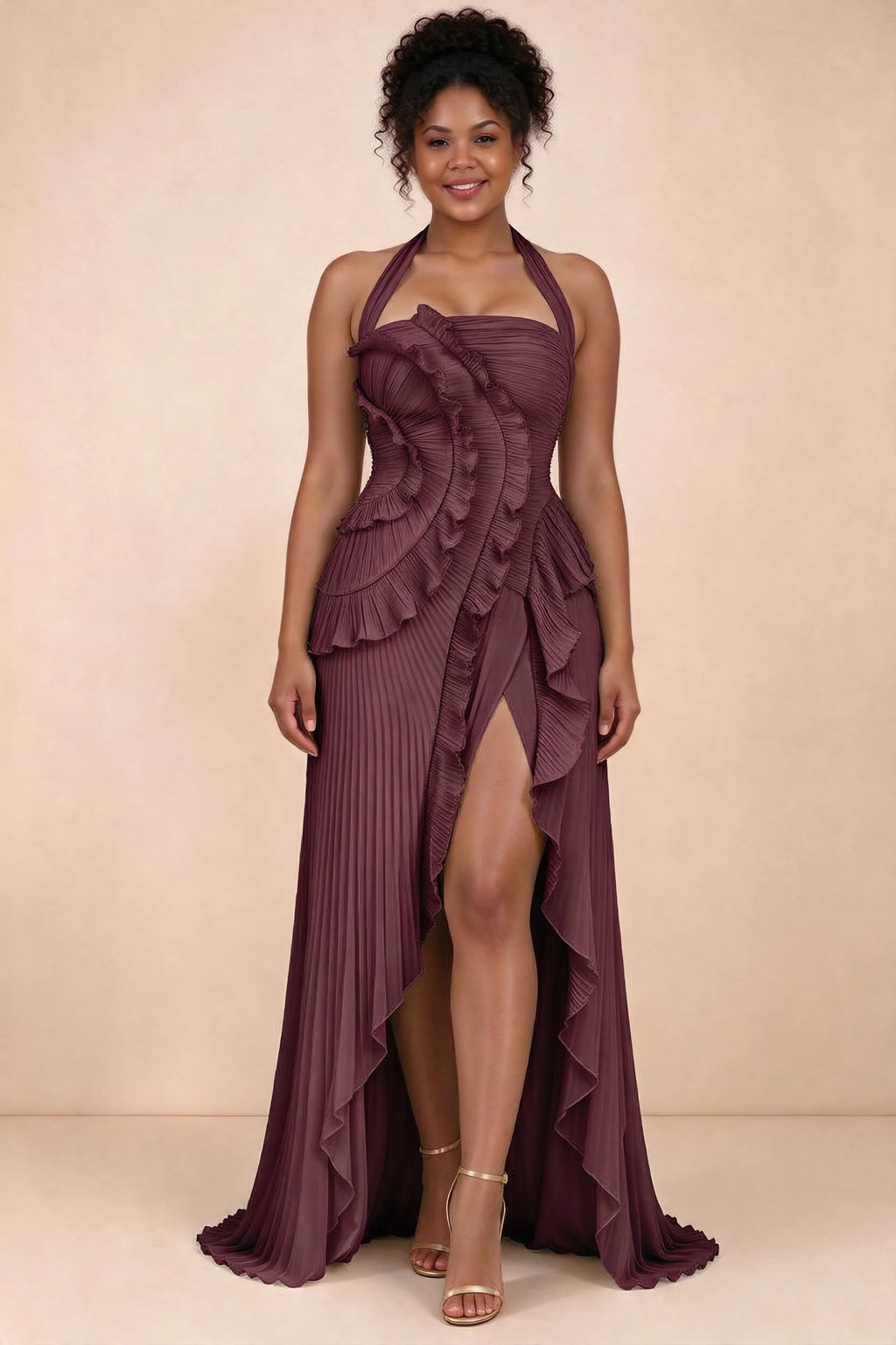 Vestido largo Celeste color vino con cuello halter, volantes plisados y abertura alta