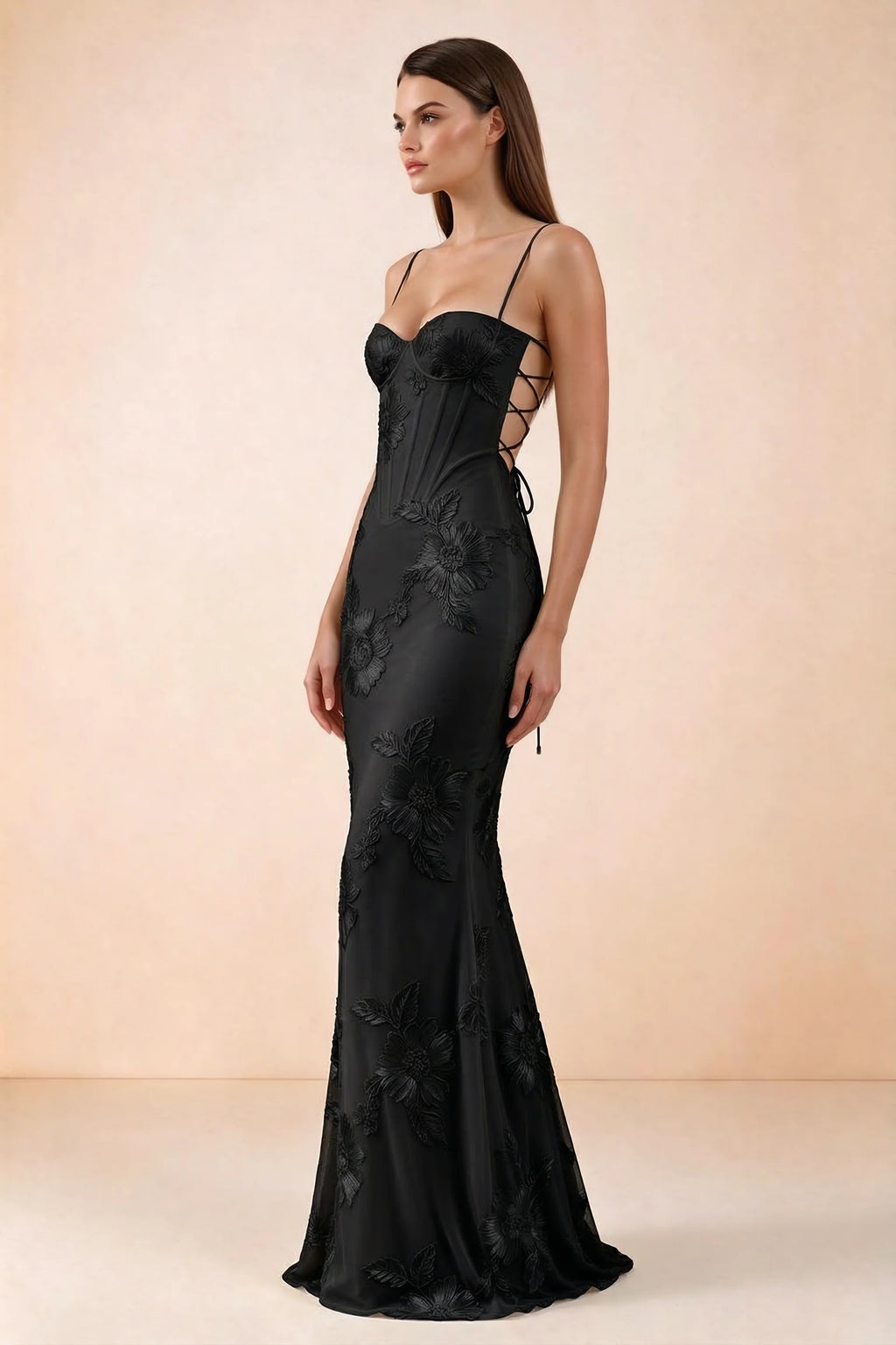 Vestido largo de sirena Celine negro con corsé y bordado floral