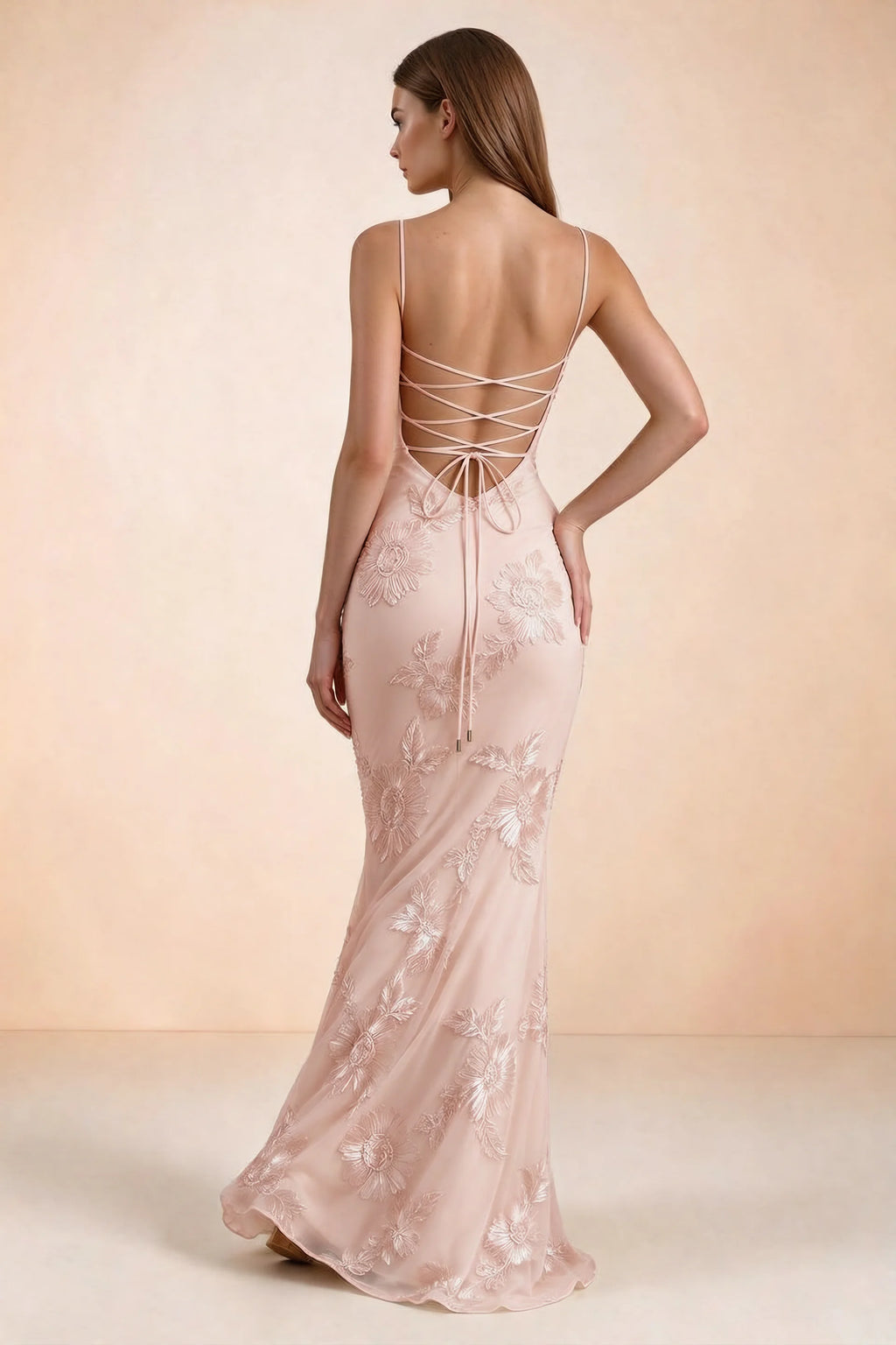 Vestido largo de sirena Celine rosa claro con corsé y bordado floral