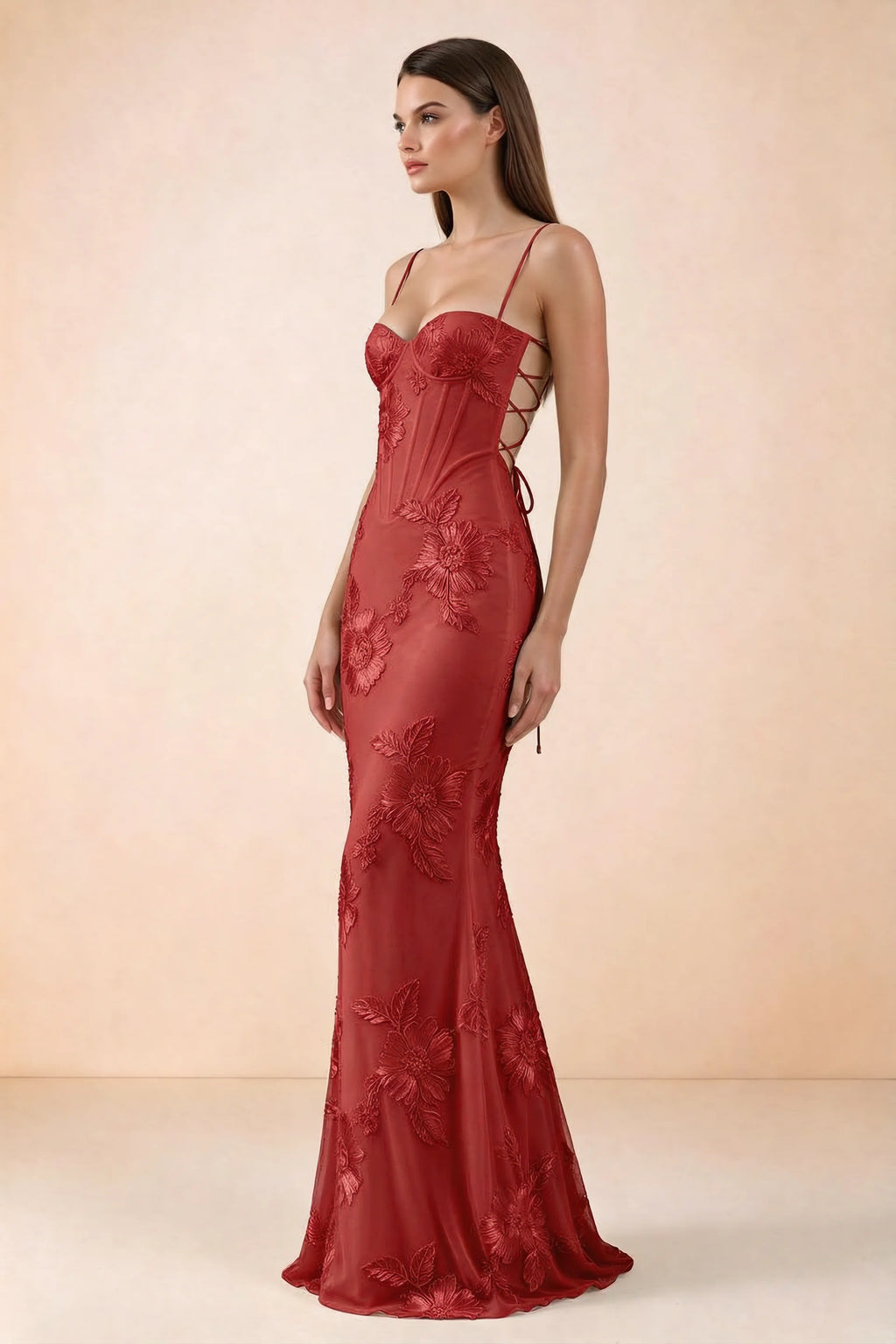 Vestido largo de sirena Celine rojo con corsé y bordado floral