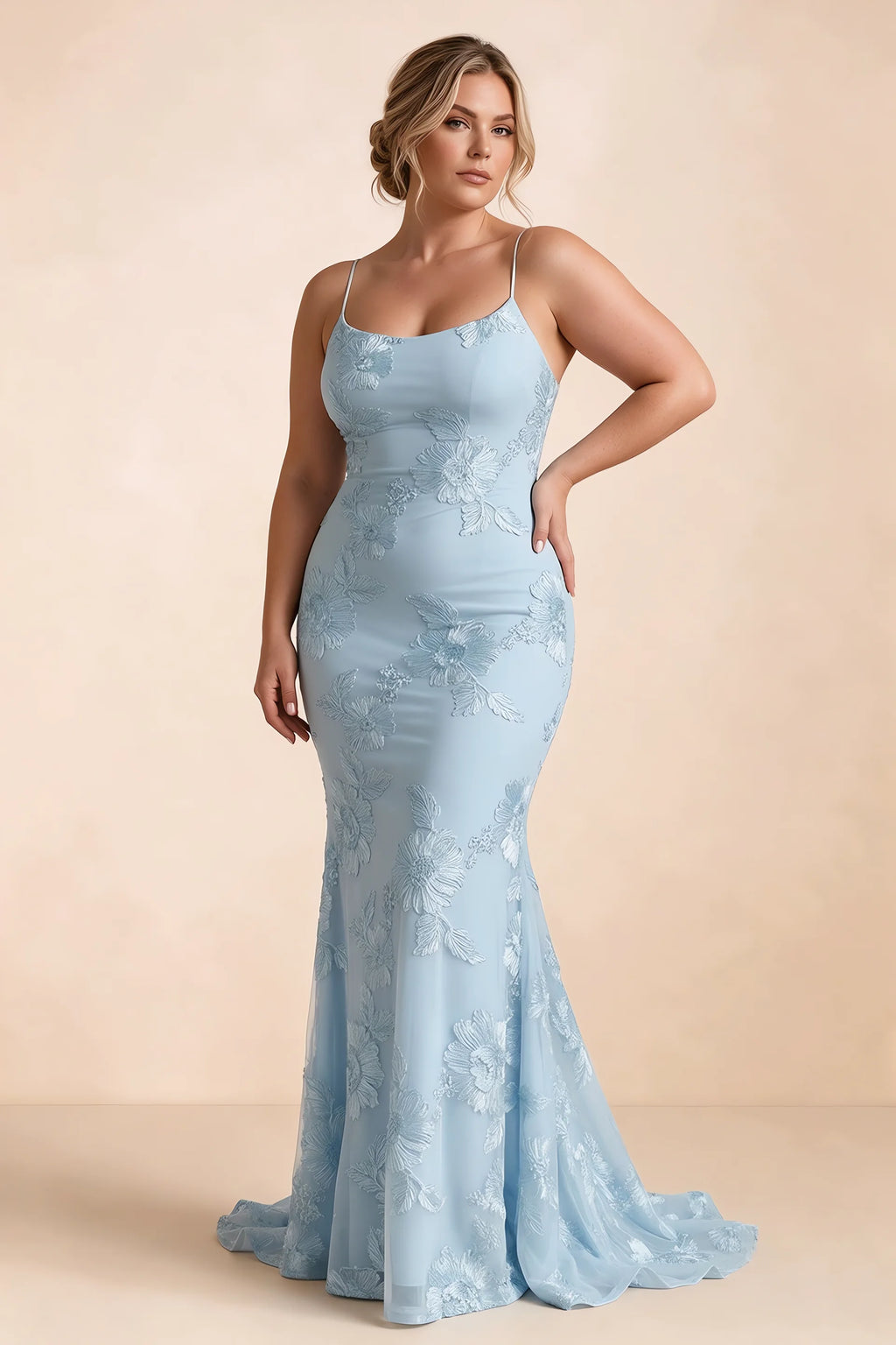 Vestido largo de sirena Cordelia azul cielo con apliques florales
