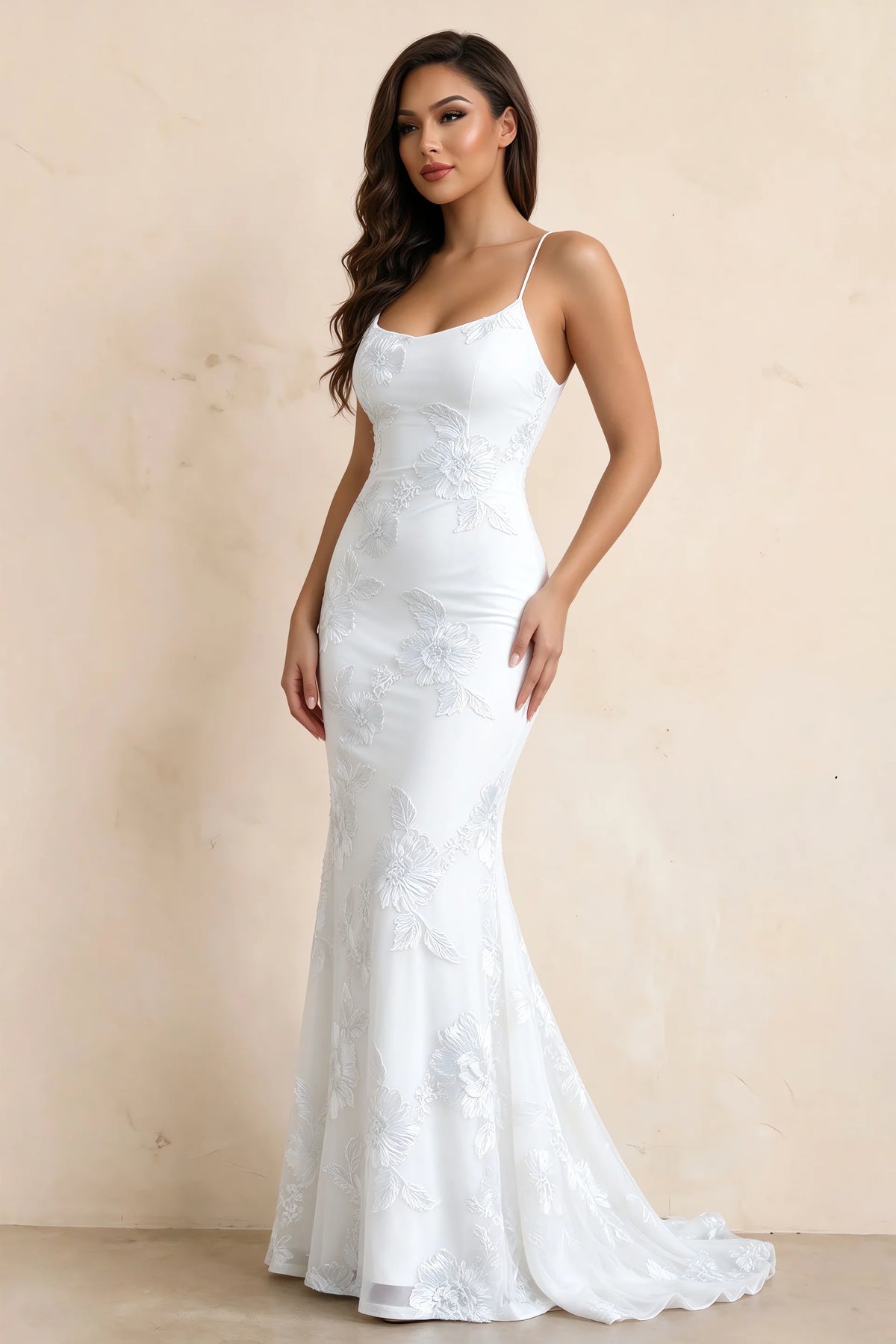 Vestido largo de sirena Cordelia blanco con apliques florales