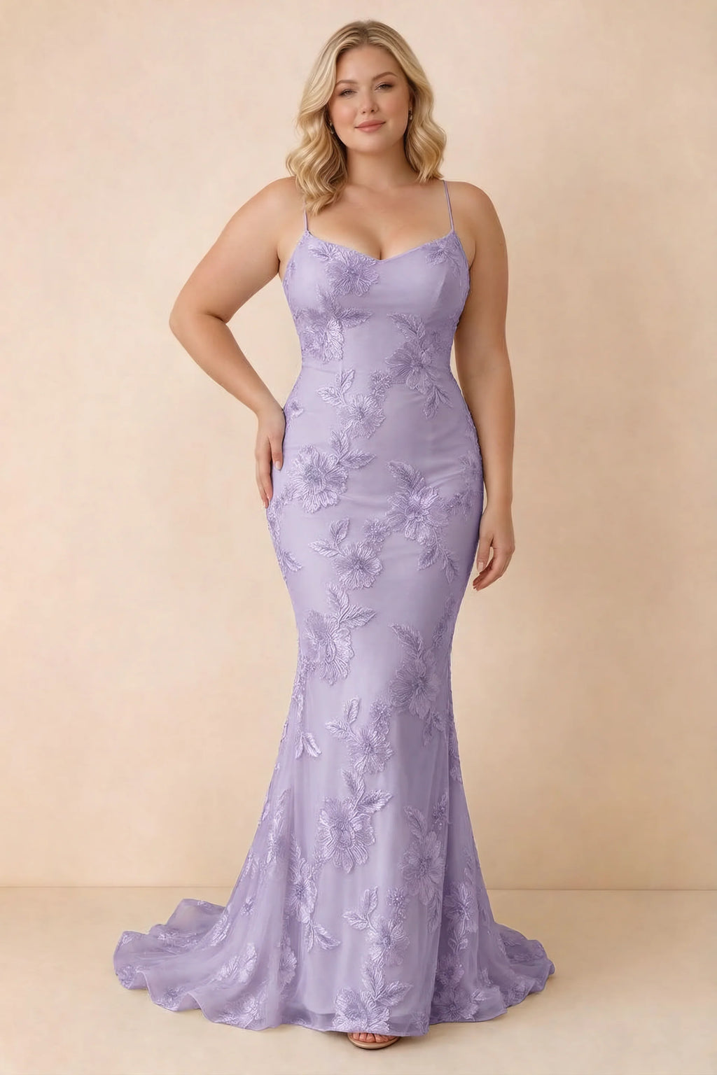 Vestido largo de sirena Cordelia con apliques florales de glicinia