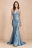 Vestido largo de sirena Elodie de satén azul empolvado con cuello en V fruncido