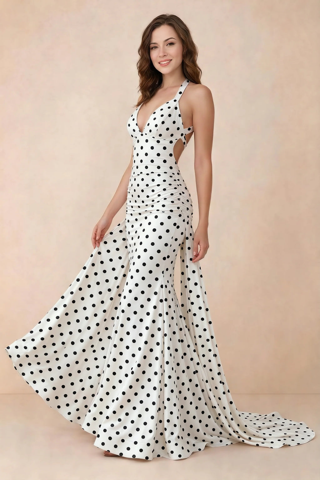 Vestido largo Elodie blanco con lunares, escote en V fruncido y corte sirena
