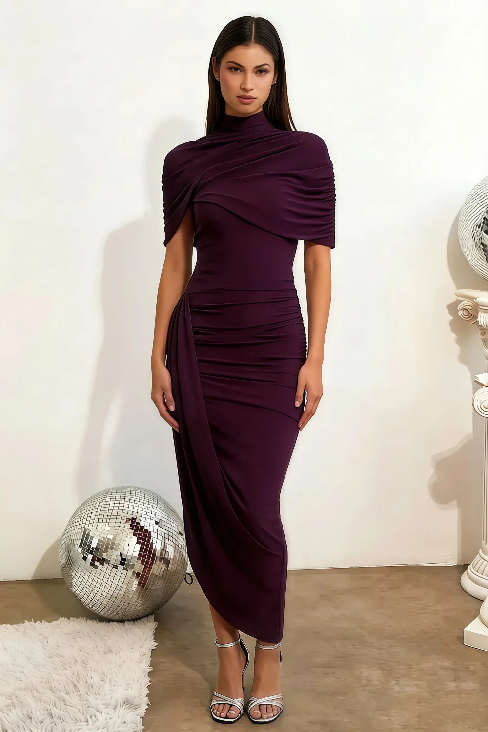 Vestido midi con capa retorcida y estampado de uvas y sirenas Holly