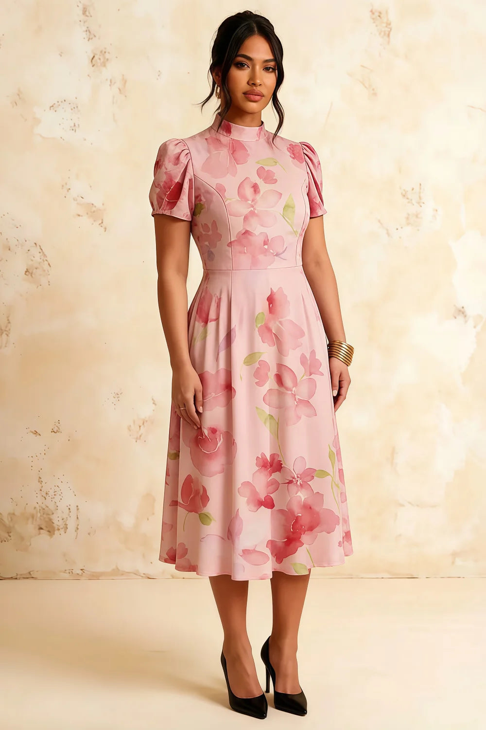Vestido midi con cuello alto y estampado floral Iris en rosa claro