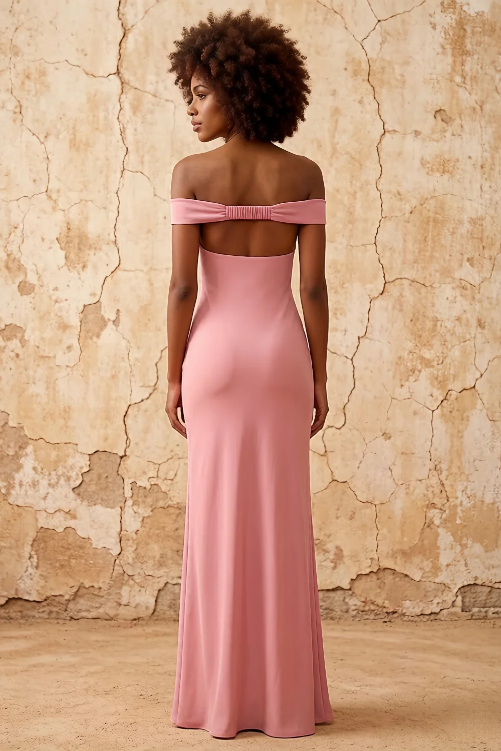 Vestido largo de satén rosa Marina, sin hombros