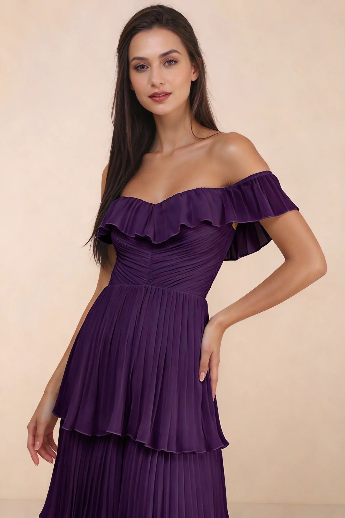 Close-up of shallow sweetheart neckline and off-shoulder ruffle and tiered skirt of Seraphina grape tiered ruffle maxi dress